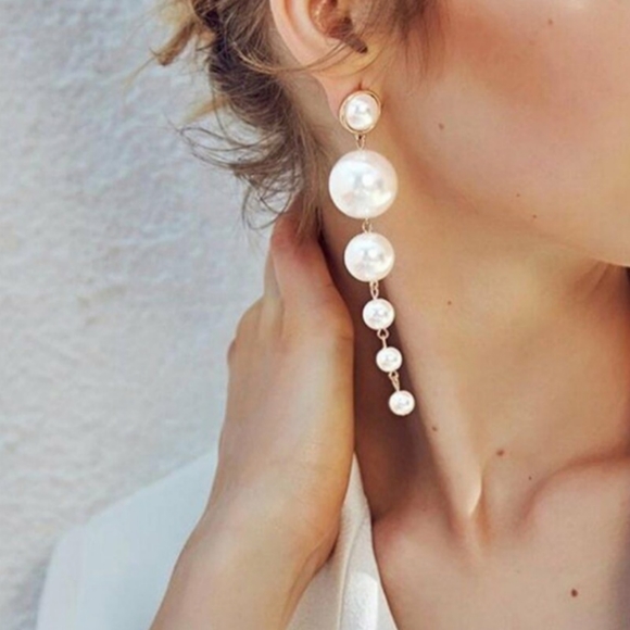 Long Pearl Gold Link Dangle Earrings Faux Statement Big White Pearls Classic New - Picture 4 of 5